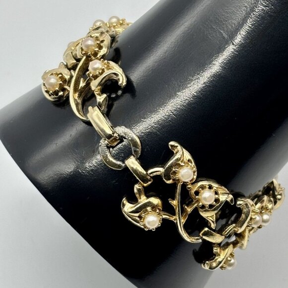 Vintage Bracelet Gold Tone Figural Vines and Leaves Faux Pearls Centers Unsigned - Picture 5 of 13